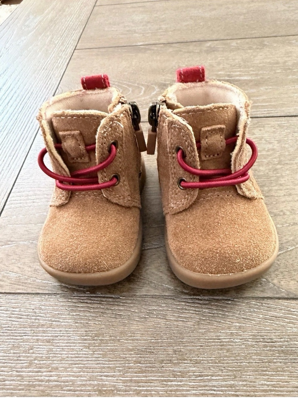 Baby Dane Ugg Boots With Red Laces 0/1 Christmas
